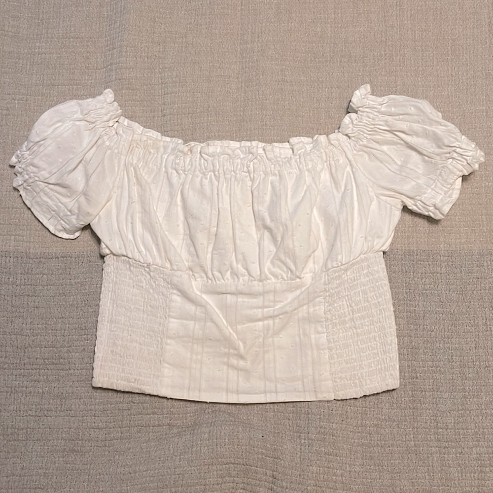 White crop top by Gianni Bini. Size S.